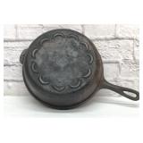Cast-iron scalloped bottom chicken fryer