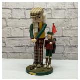 Golfer & caddy nutcracker 16
