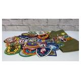 BOY SCOUT SASH WITH BADGES & LOOSE PATCHES