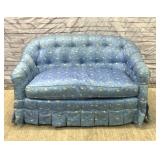 Sweet Down filled kidney loveseat