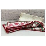 5 CHRISTMAS TABLE RUNNERS
