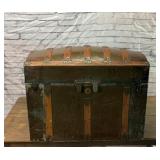 1871 Antique humpback trunk with tray
