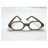 1960ï¿½s octogenarian childï¿½s eyeglasses 4.5ï¿½ï¿½