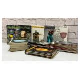 Assorted glass collectors digest magazines