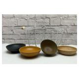 Lg wire basket, 4 wood bowls