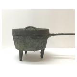 VTG GATE MARK CAST IRON FOOTED DUTCH OVEN 8