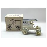 ERTL 1905 Delivery car bank 5