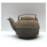 CAST IRON KETTLE #8 GATEMARKED