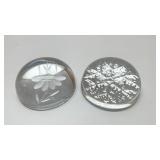 2 PAPERWEIGHTS, SNOWFLAKE, DAISY
