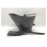REEVES ASH BUCKET WITH SHOVEL