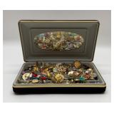 Assorted vtg earrings