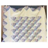 Scalloped fan quilt