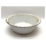 VINTAGE WHITE & BLUE RIM ENAMEL WASH BASIN