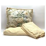 COTTON COVERLET AND SHAMS