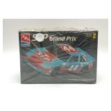 STP GRAND PRIX MODEL CAR SEALED 1990