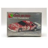 1995 Ertl Ford Thunderbird model car sealed