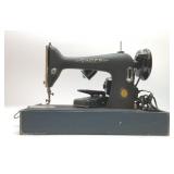 1950's SINGER SEWING MACHINE MoDEL 66