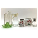 Assorted vintage kitchenware