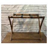 FOLDABLE WOODEN LUGGAGE RACK