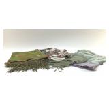 4 Womenï¿½s Scarves