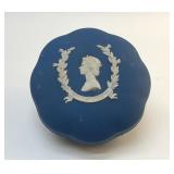 WEDGWOOD Royal blue jasperware trinket box