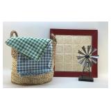 Assorted country decor