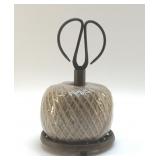 Cast-iron string holder with scissors