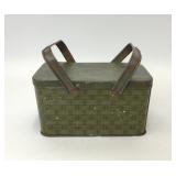 US MARINE TOBACCO ADVERTISING TIN LUNCHBOX