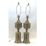 2 BRASS TABLE LAMPS WITH LIONS CREST 30'