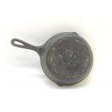 LODGE CAST IRON SKILLET 8'