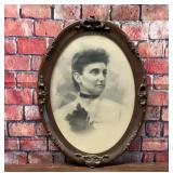 ANTIQUE OVAL FRAMED VICTORIAN WOMAN PORTRAIT
