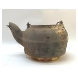CAST-IRON TEA KETTLE NO LID GATE MARK