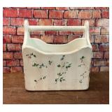 CHIPPY WHITE PAINT WOOD MAGAZINE HOLDER BASKET