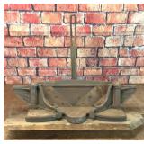 Antique lion, universal miter trimmer