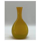 CHINESE YELLOW PEKING GLASS VASE