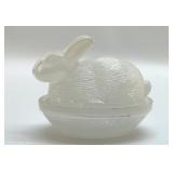 1960ï¿½s BUNNY ON A NEST 4"