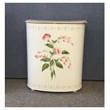 1950S FLORAL HAMPER