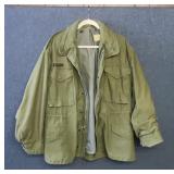 VTG MENS US ARMY FIELD COAT SIZE SHORT MEDIUM