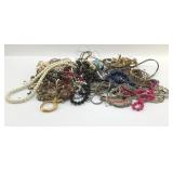 VINTAGE ASSORTED COSTUME JEWELRY