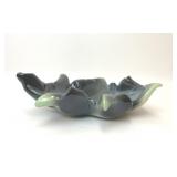 VTG HULL POTTERY BLACK GREEN LEAF SHAPED BOWL