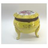 1950ï¿½s NORLEANS JAPANESE FOOTED DRESSER BOX