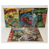5 ASSORTED DC SUPERHERO DETECTIVE COMICS