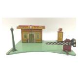 1930S LOUIS MARX TIN LITHO TRAIN STATION