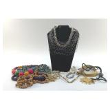 COSTUME JEWELRY ASSORTMENT