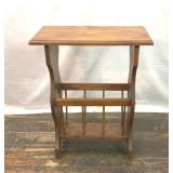 VTG WOODEN HEART MAGAZINE SIDE TABLE