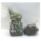 2 WIRE BASKETS 9'