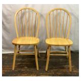 PAIR OF LIGHT WOOD DINING CHAIRS