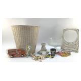 ASSORTED HOUSEWARES AND BEADS