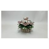 CAPODIMONTE STYLE PORCELAIN FLOWER ARRANGEMENT