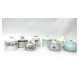 8 ASSORTED CERAMIC AND PORCELAIN SUGAR BOWLS